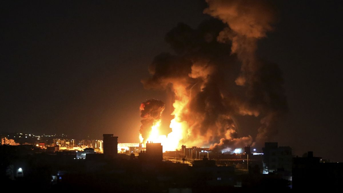 Izraeli légicsapás a gázavárosi Hamász-létesítményekre