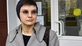 يوليا تسفيتكوفا أمام محكمة كومسومولسك أون أمور، روسيا