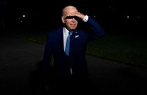 جو بایدن، رئیس جمهوری آمریکا در بدو ورود به کاخ سفید پس از سفر به خاورمیانه