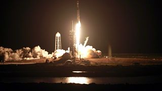 صاروخ سبيس إكس فالكون 9 ينطلق من مجمع الإطلاق 39A في مركز كينيدي للفضاء في كيب كانافيرال، فلوريدا، الخميس 9 ديسمبر 2021.