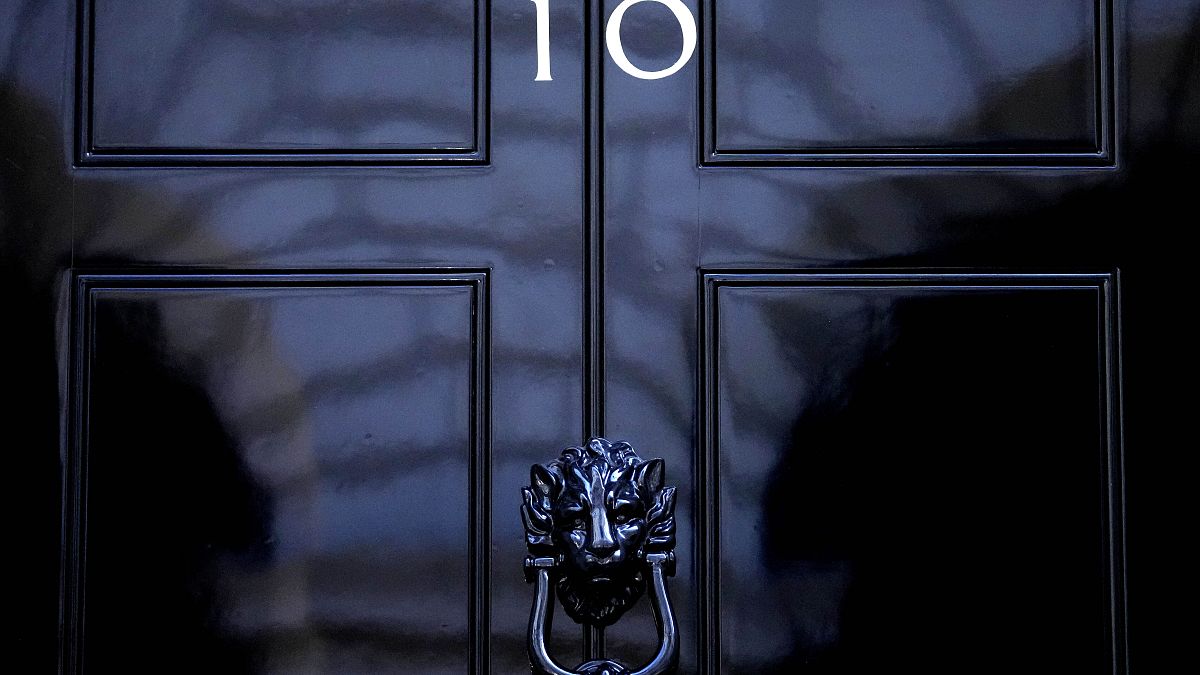 La porte du 10 Downing Street à Londres, vendredi 8 juillet 2022. 