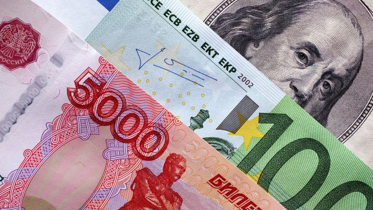 دلار، یورو و روبل
