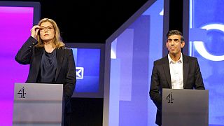 Penny Mordaunt és Rishi Sunak a brit Konzervatív Párt vezetőválasztásának tévévitáján 2022. július 17-én
