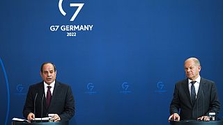Ägyptens Präsident Abdel Fattah al-Sisi (l.) und Deutschlands Bundeskanzler Olaf Scholz beim Petersberger Klimadialog in Berlin