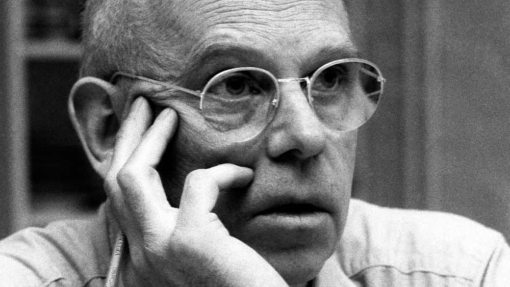 Pop artist Claes Oldenburg, maker of huge urban sculptures, dies - Vimarsana News