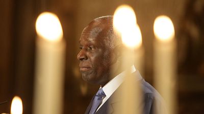 A burial of former leader Dos Santos in Angola only under certain conditions?