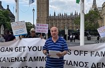 Διαμαρτυρία Κυπρίων στο Λονδίνο