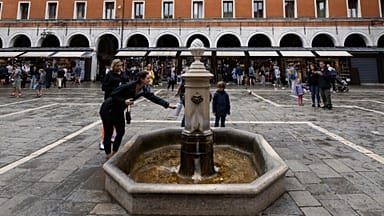 Tourism contributes to the production of 28 to 40 percent of the city