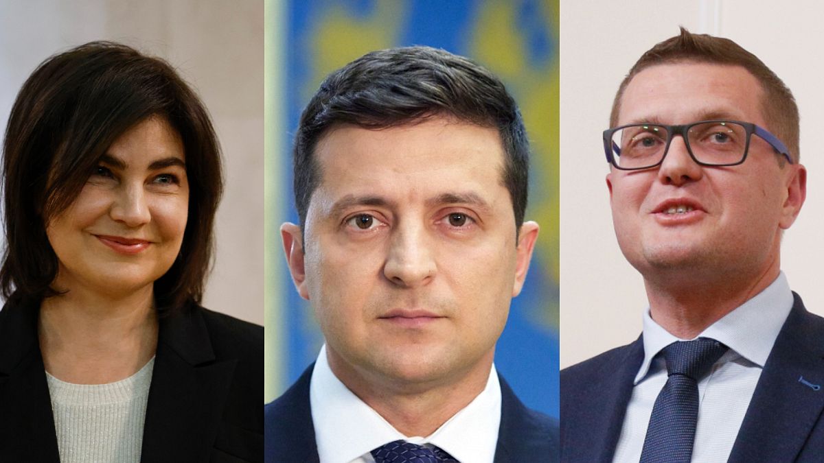 Görevden alınan Ukrayna Başsavcı Irina Venediktova (sol), Ukrayna Devlet Başkanı Vladimir Zelenskiy (orta), Ukrayna Güvenlik Servisi (SBU) Başkanı Ivan Bakanov 
