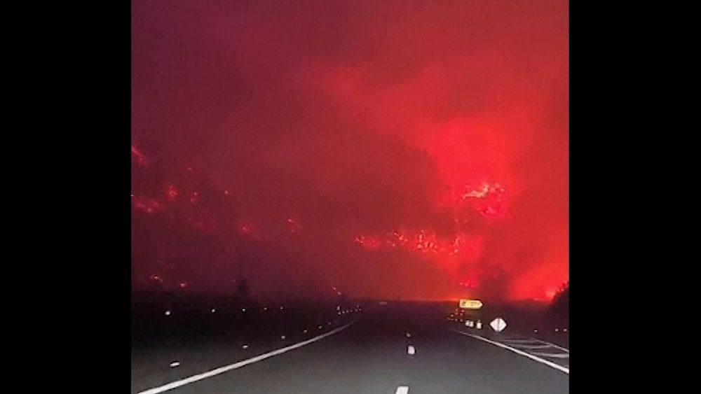 VIDEO : Videos show the extent of the many forest fires in Spain.