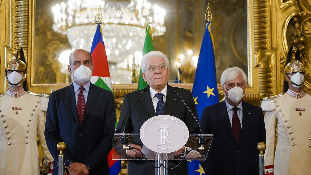 Il presidente italiano scioglie il Parlamento e annuncia elezioni anticipate