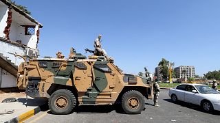 قوات عسكرية تابعة لوزارة الدفاع الليبية في عين زارة بضواحي طرابلس