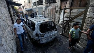 Görgü tanıkları, İsrail güçlerinin, Nablus'un Eski Şehir bölgesine baskın düzenlediğini ve Filistinlilere ait bir evi abluka altına alması sonucu olayların çıktığını ifade ett