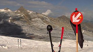 Skifahren im Sommer: das geht am Hintertuxer Gletscher im Zillertal