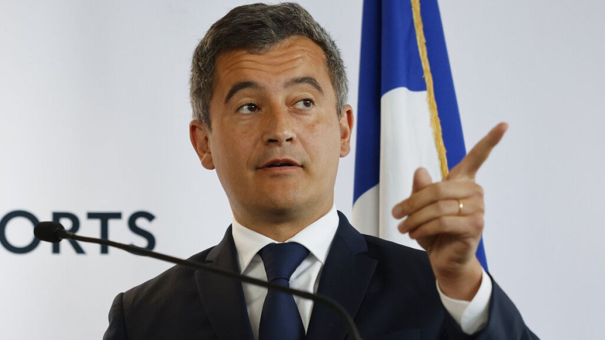 Innenminister Gérald Darmanin ist in Lyon stehen gelassen worden - ARCHIV