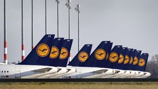 Alman havayolu şirketi Lufthansa çarşamba günü yapılacak uçuşların neredeyse tatamını iptal etti