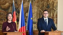 Министр иностранных дел ФРГ Анналена Бербок и её чешский коллега Ян Липавски