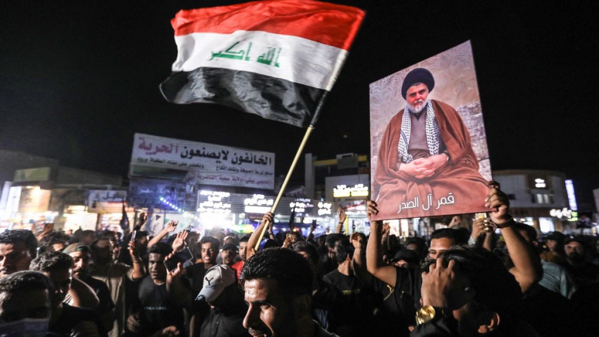 Des partisans de l'influent leader chiite Moqtada Sadr ont brièvement investi le Parlement