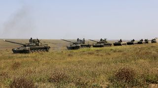  رتل من الدبابات الأوكرانية قرب إقليم خيرسون جنوب أوكرانيا