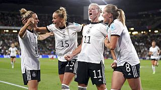 Avrupa Kadınlar Futbol Şampiyonası: Fransa'yı eleyen Almanya finalde İngiltere ile karşılaşacak