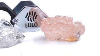 الماس صورتی کشف‌شده در آنگولا