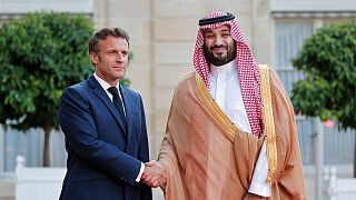 Fransa Cumhurbaşkanı Emmanuel Macron ve Suudi Arabistan Veliaht Prensi Muhammed bin Selman