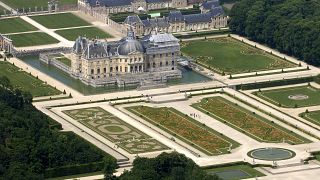 قصر يعود إلى عصر الباروك جنوب باريس. قصر "شاتو دو فو لو فيكونت"