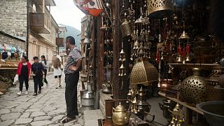 Azerbaycan'ın İpek Yolu üzerindeki iki tarihi kenti Şeki ve Lahıc ile tanışın