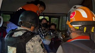 Las autoridades informaron que los migrantes fueron descubiertos el miércoles por la noche en una carretera del estado de Veracruz, México, 27/7/2022