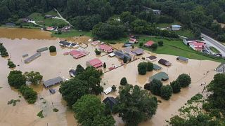 فيضانات هائلة الخميس في شرق ولاية كنتاكي الأمريكيّة.