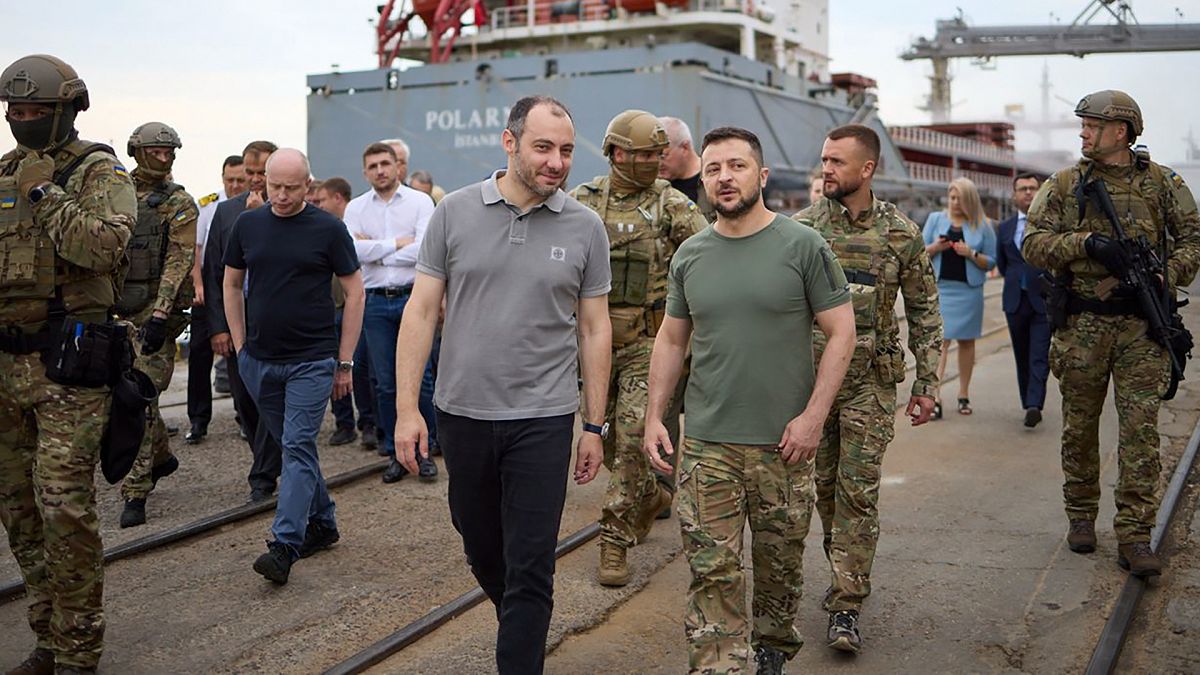 Le président ukrainien Volodymyr Zelensky en visite au port de Tchornomorsk, le 29 juillet 2022. 