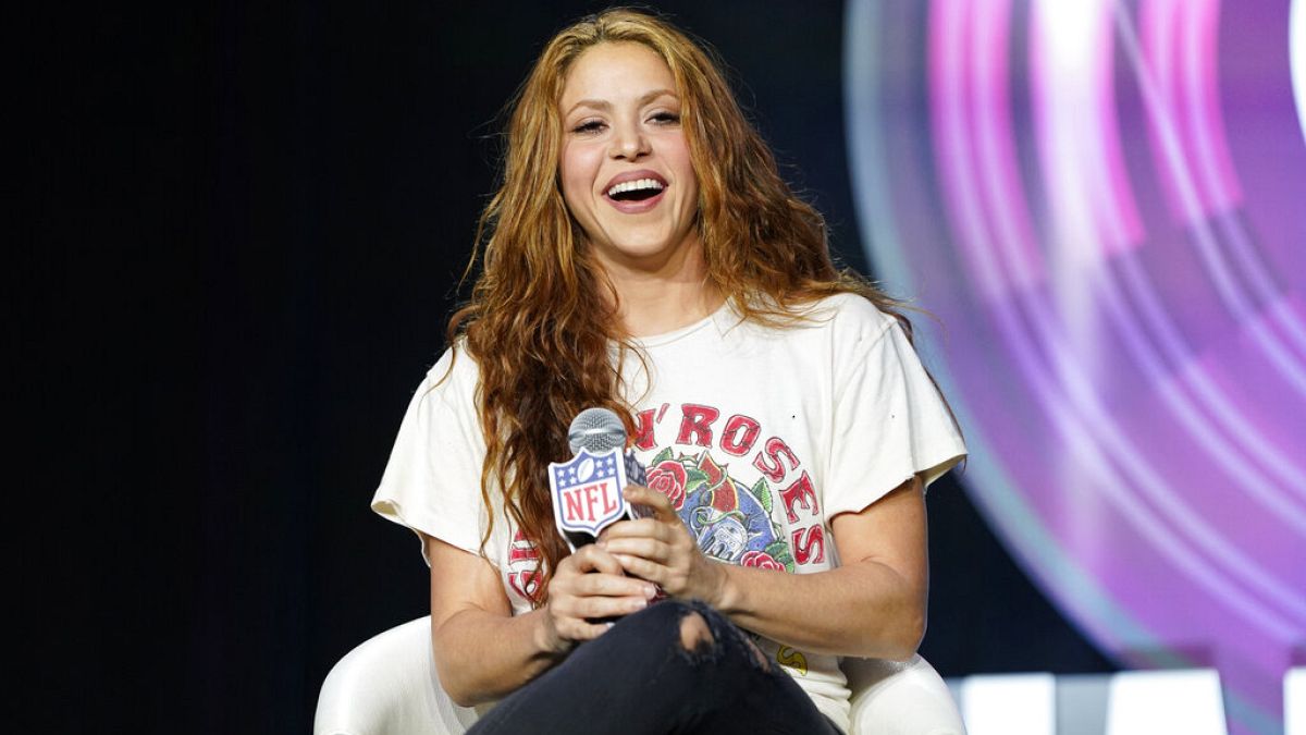Le parquet espagnol demande plus de huit ans de prison contre la chanteuse Shakira pour fraude fiscale. 