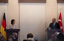 عقدت وزيرة الخارجية الألمانية أنالينا بربوك ووزير الخارجية التركي مولود جاويش أوغلو، مؤتمرا صحفيا في اسطنبول، الجمعة 29 يوليو 2022.