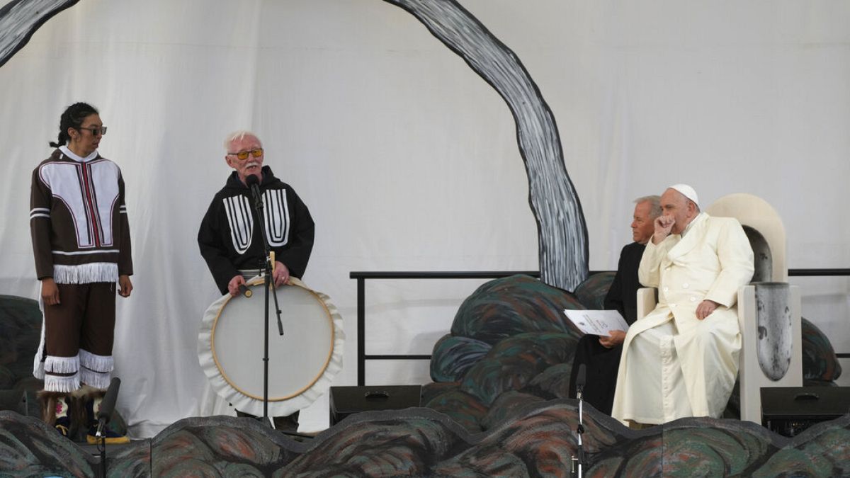 Il Papa a Iqaluit, nell'estremo nord canadese, ultima tappa del suo pellegrinaggio penitenziale 