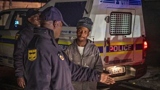 أفراد من شرطة جنوب أفريقيا - أرشيف
