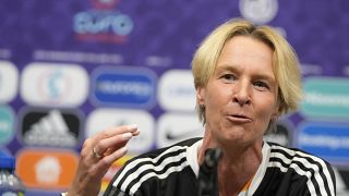 Martina Voss-Tecklenburg, entrenadora de la selección alemana de fútbol femenino.