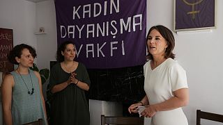 Annalena Baerbock im Beratungszentrum der Stiftung für Frauensolidarität in Ankara