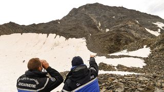Хотя популярные маршруты восхождения на Монблан официально не закрыты, местные власти призывают альпинистов воздержаться от восхождения.