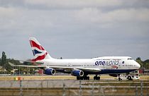 Avião da British Airways no aeroporto de Heathrow, Reino Unido