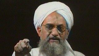 Tévéfelvételről készült 2006-os kép az-Zawahiriről