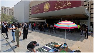 المعتصمون من اتباع التيار الصدري أمام البرلمان العراقي 02/08/2022