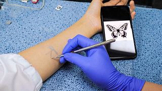 South Korean scientists have developed new 'e-tattoos' that can monitor  health conditions | Euronews