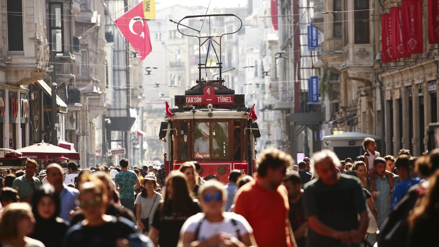 Istanbul's top fashion streets are attracting shoppers this summer