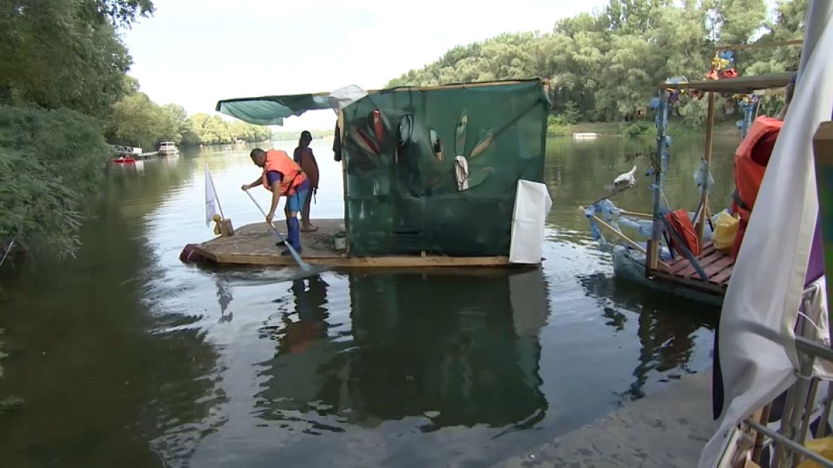 Volunteers clean River Tisza in Hungary