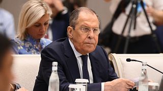 Szergej Lavrov orosz külügyminiszter egy taskenti tanácskozáson