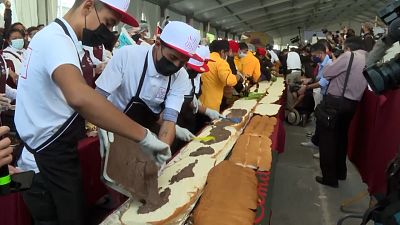 درست کردن ساندویچی خاص در مکزیکو سیتی