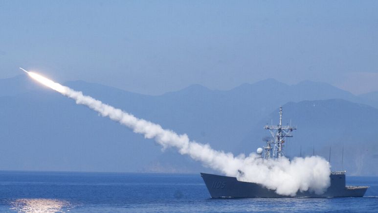 Çin, Tayvan Boğazı’nda gerçek mühimmatla tatbikata başladı