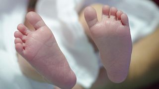 صورة لأقدام طفل رضيع