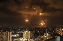 Raketen aus dem Gazastreifen erleuchten den Nachthimmel, 05.08.2022