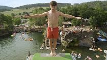 Czech Rep hosts cliff and high diving competition